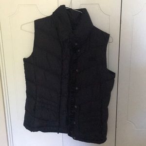 North face black vest
